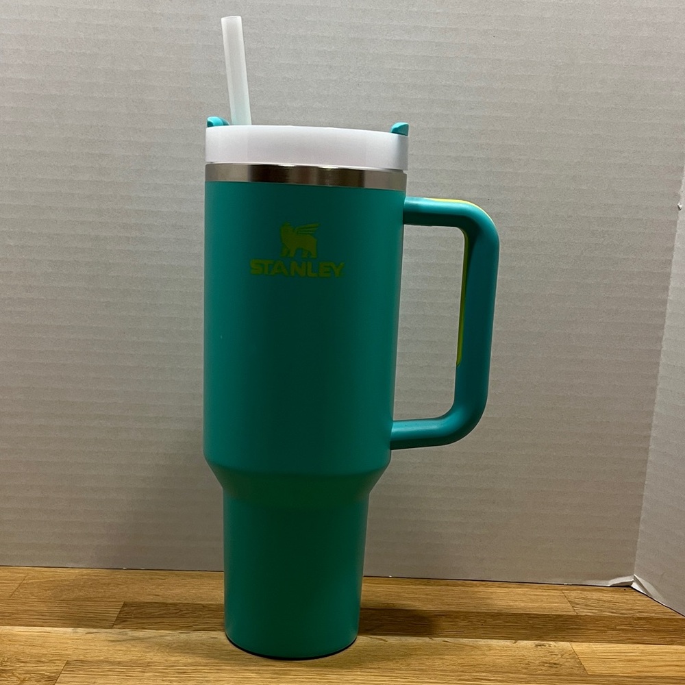 Stanley Quencher Exclusive Heat Wave Tropical Teal Tumbler 40oz
